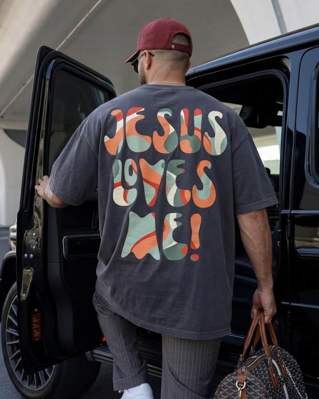 T-Shirt Jesus Loves Me!
