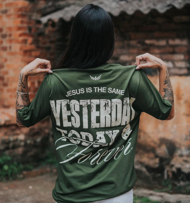 Camiseta Jesús es El Mismo - Camiseta Evangélica