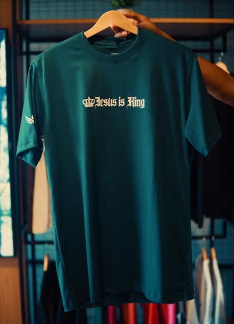 T-Shirt Jesus is King (green)