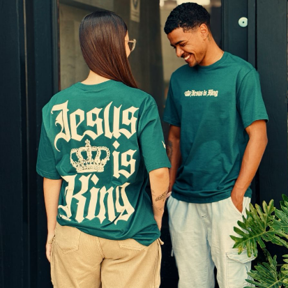 T-Shirt Jesus is King (green)