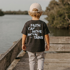Kids T-shirt Faith can move Mountains