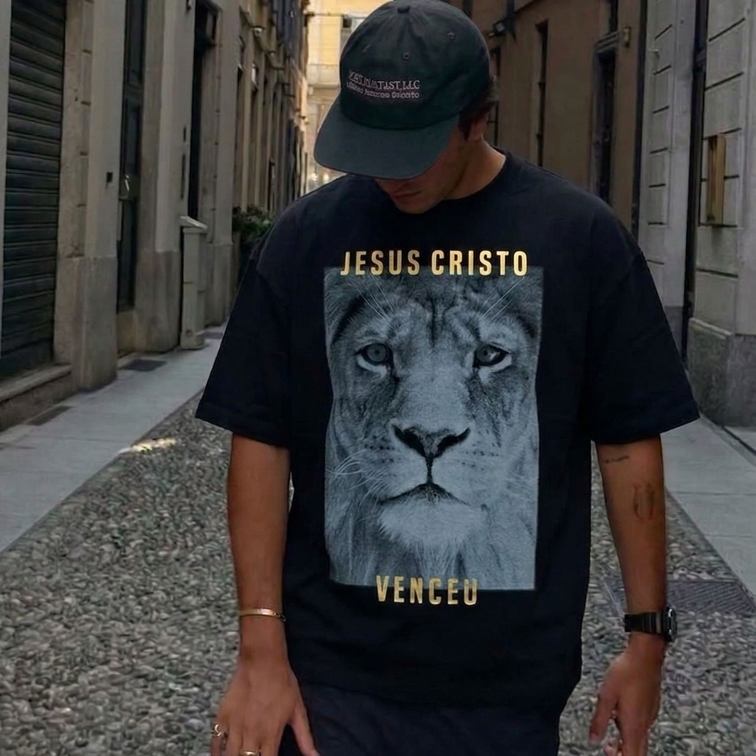 Jesus Cristo Venceu (camiseta preta)