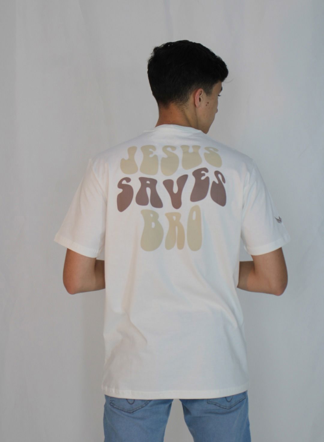 Jesus Salva, Irmão (camiseta bege)