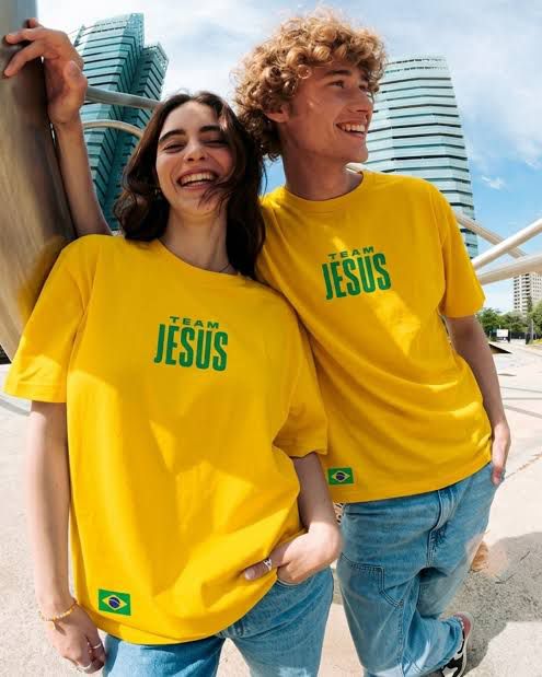 T-shirt Team Jesus (yellow)